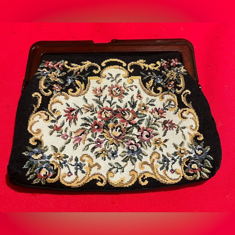 Vintage Tapestry Purse Made In Hong Kong